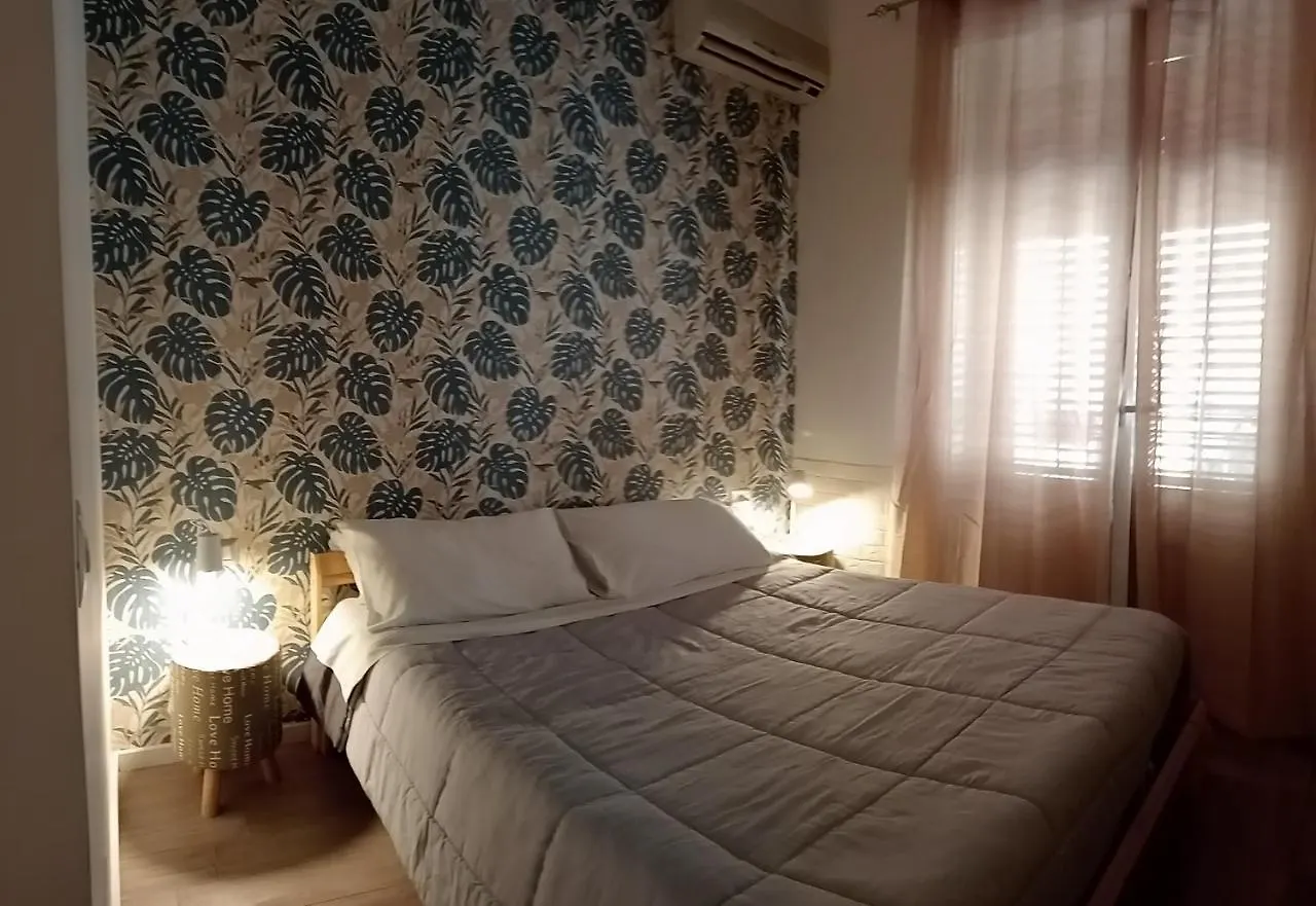 Dietro Il Massimo Otel Palermo